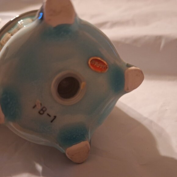 Ceramic wood burning stove salt and pepper shakers - Picture 2 of 7